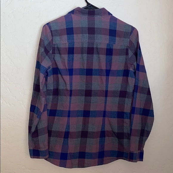 The north face button up plaid shirt - Picture 7 of 8